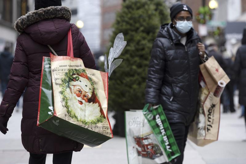 通膨“吃掉”预算 三分之一美国人今年不买节日礼物