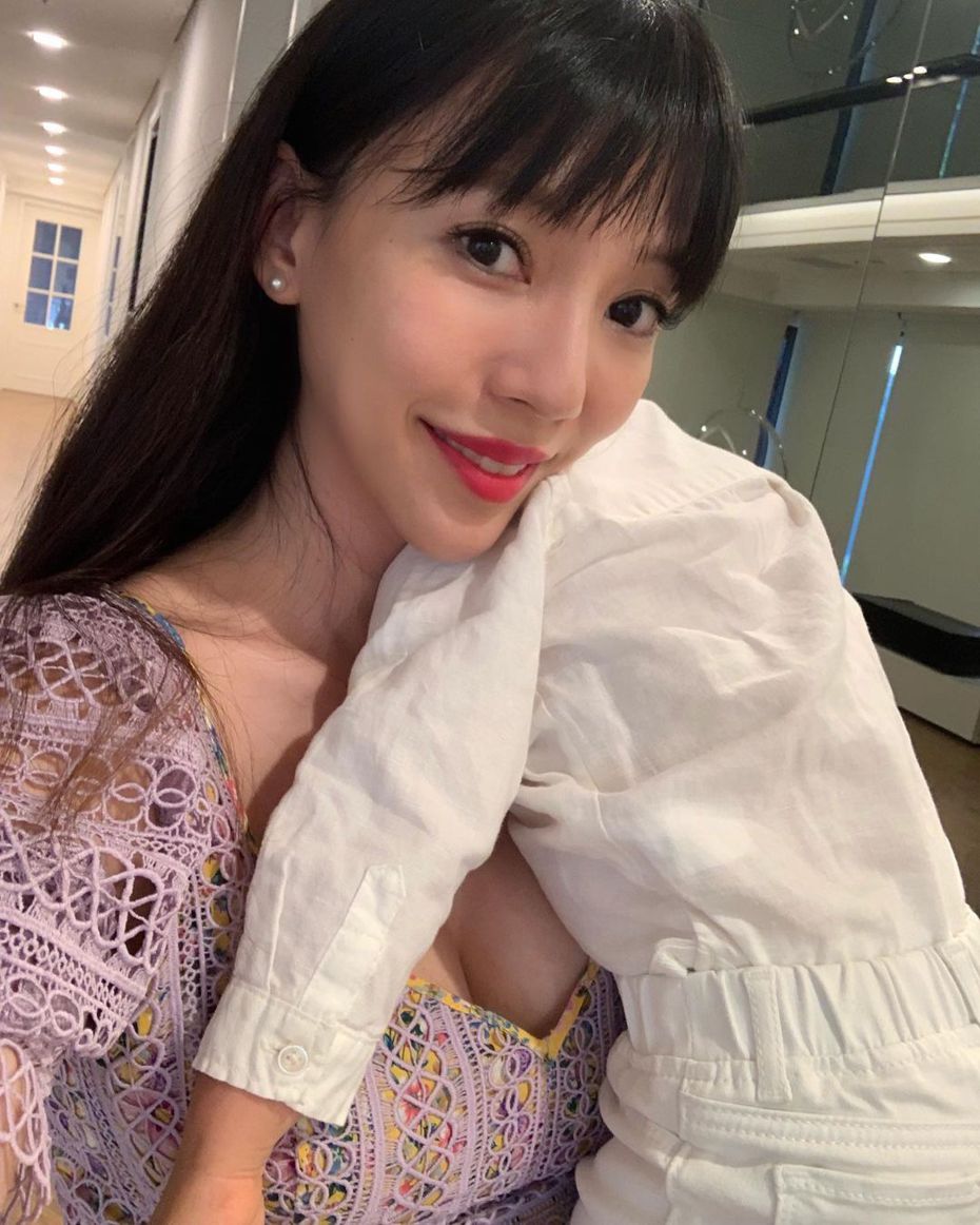 徐若瑄刚认离婚！李靓蕾突发文泄心声“失去是获得”