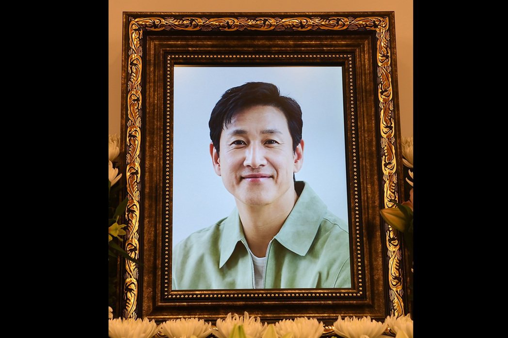 谁把李善均推入死境？泄漏身分的南韩警察、嗜血的媒体与阅听众