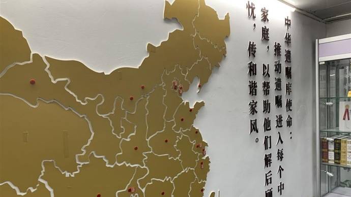 生病后子女不闻不问,老人将三套房捐给宠物医院