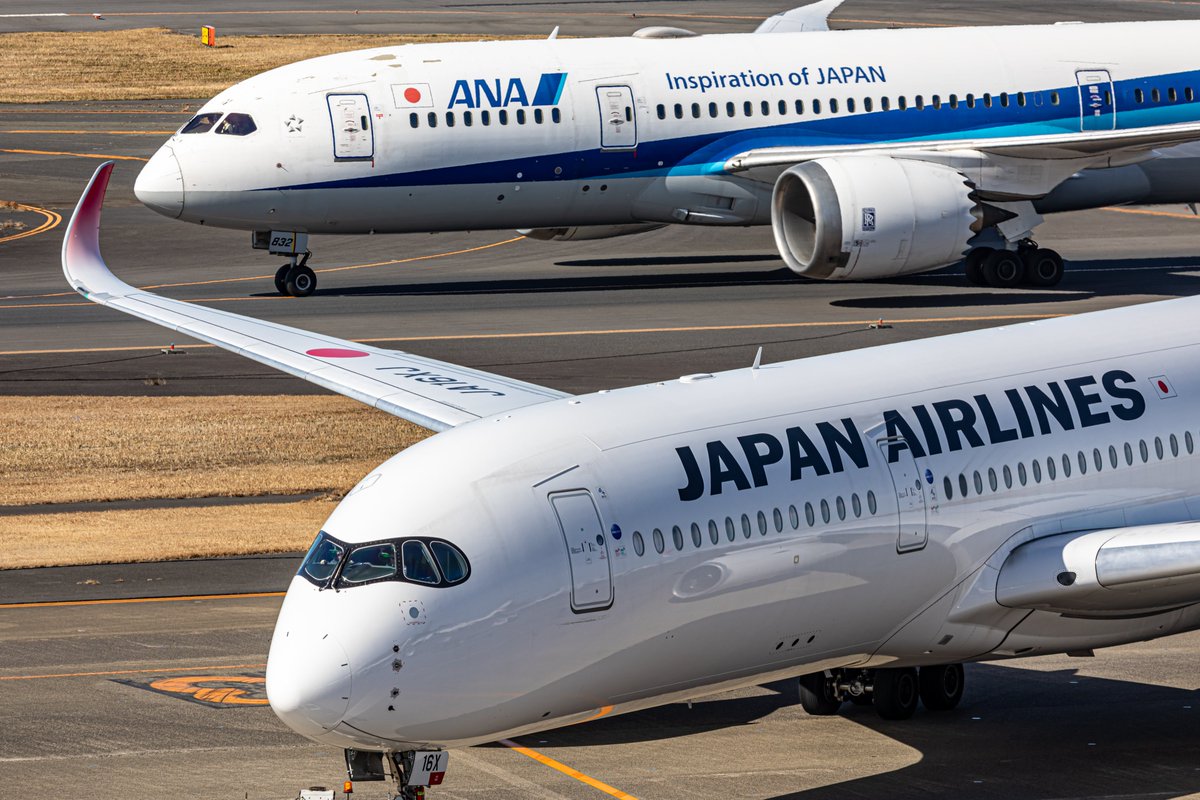 日航波音787下降剧烈摇晃 4空服员分受轻重伤